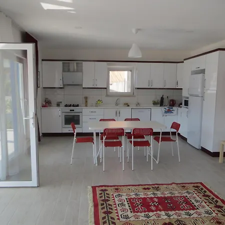 Villasleeps10-Pool-Bbq-Mountainview-Ac-Parking
