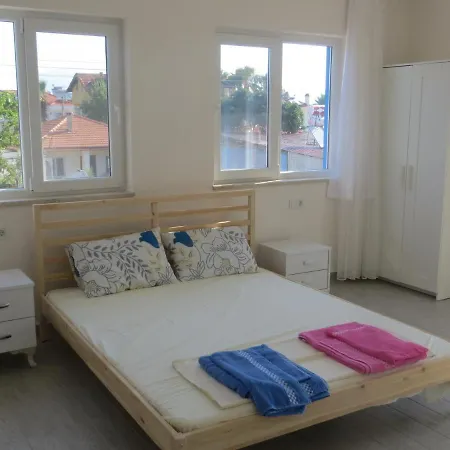 Villasleeps10-Pool-Bbq-Mountainview-Ac-Parking *