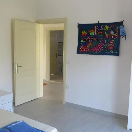 Dalyandreams Villa Sleeps12-Pool-Wifi-Ac-Parking 达利安