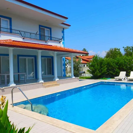别墅 Dalyandreams Villa Sleeps12-Pool-Wifi-Ac-Parking 达利安
