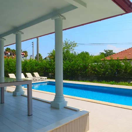 别墅 Dalyandreams Villa Sleeps12-Pool-Wifi-Ac-Parking 达利安
